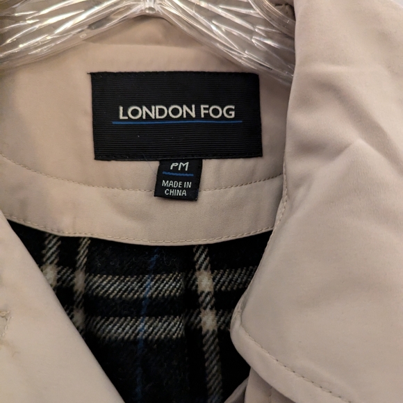 London Fog double breasted trench coat - Picture 2 of 6